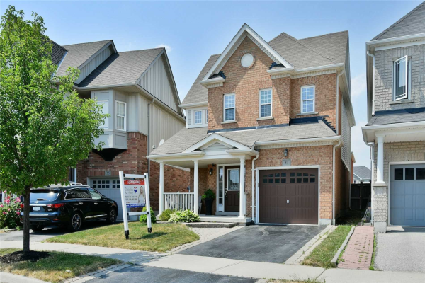 31 Decourcy-Ireland Circ, Ajax