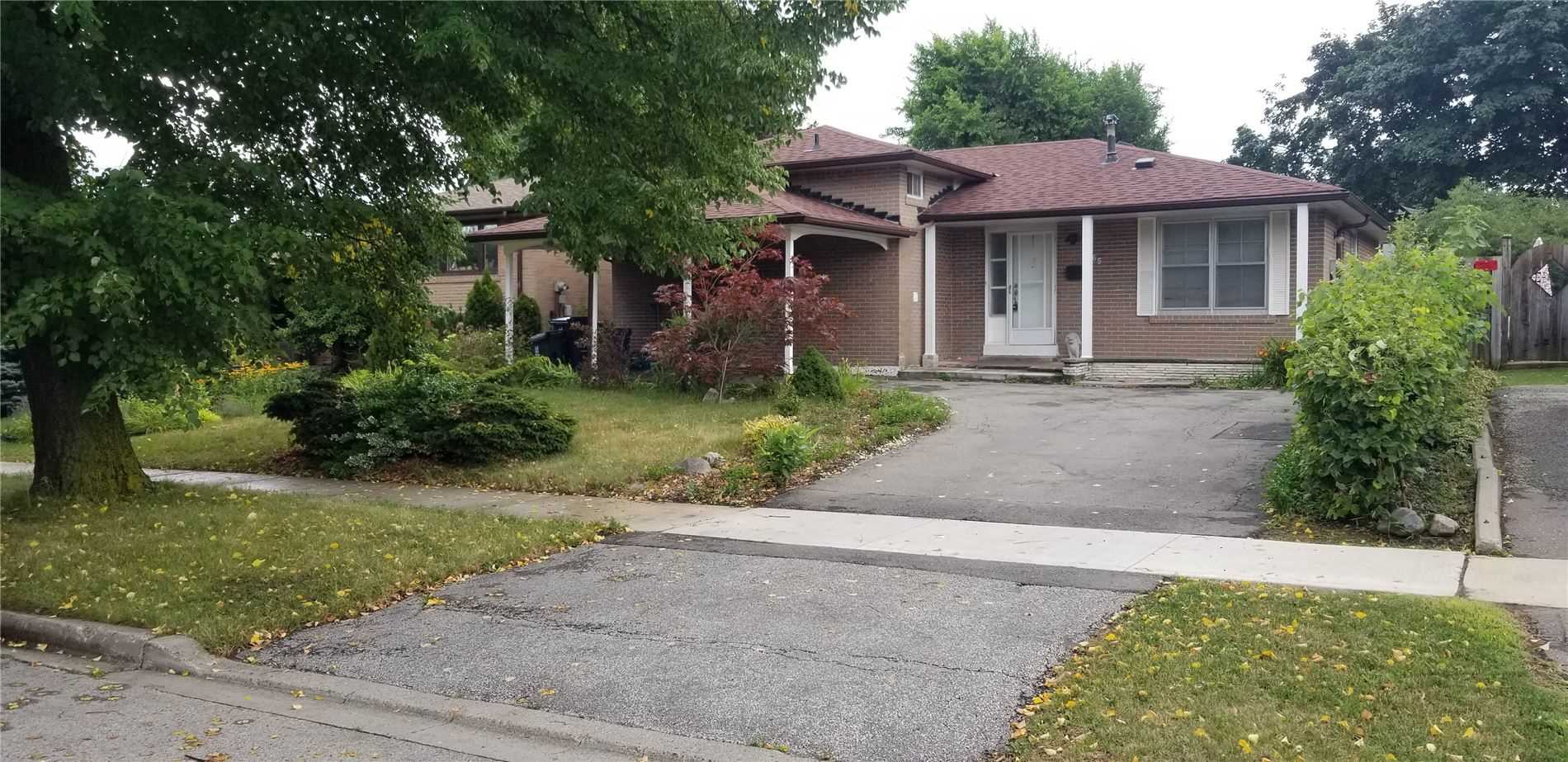 65 Highcourt Cres