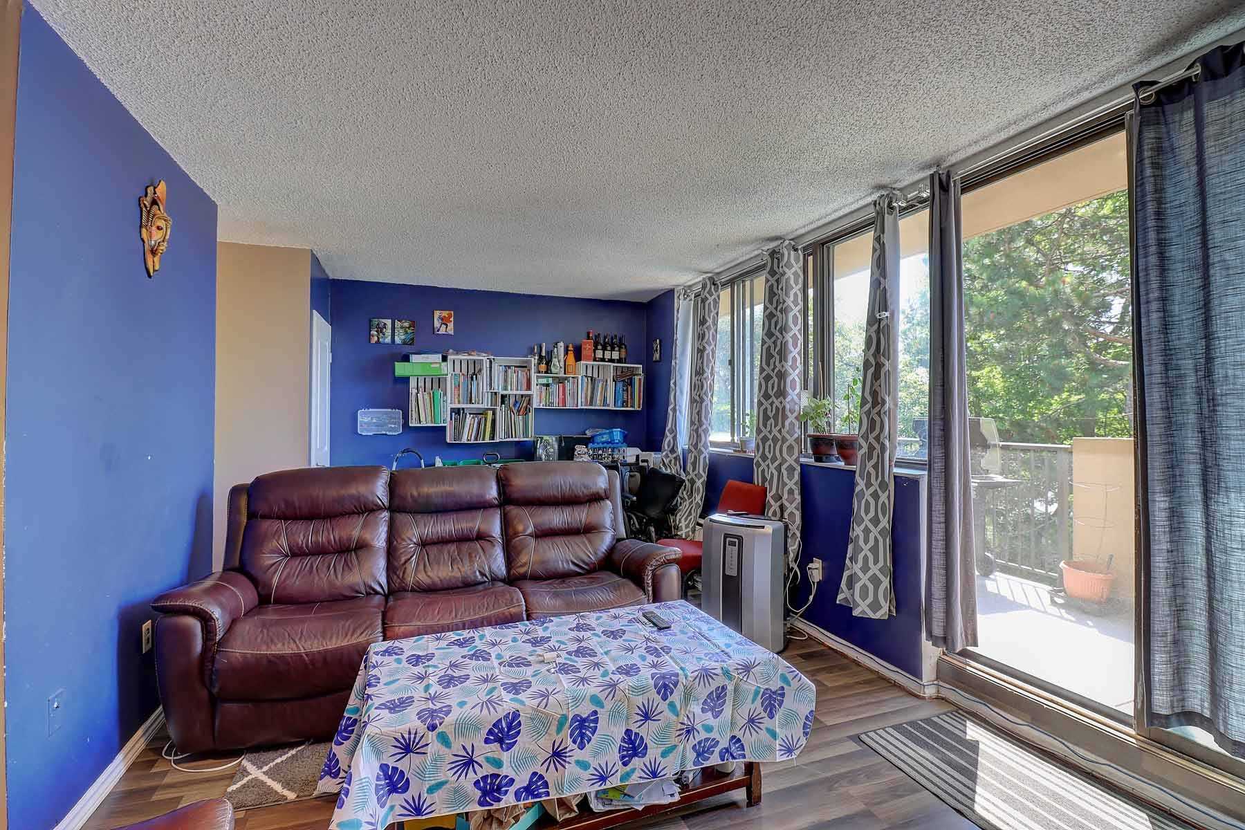 Kennedy Rd (MLS® E4883906) See this condo apartment for sale in