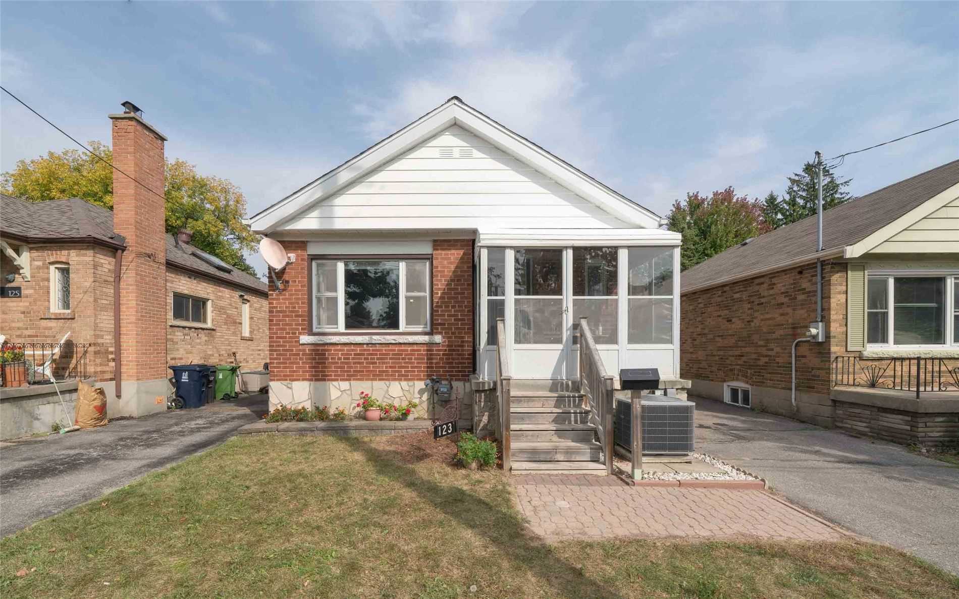 123 Birchcliff Ave, (MLS® E4931183) See this detached house for