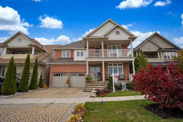 444 Lakebreeze Dr, Clarington