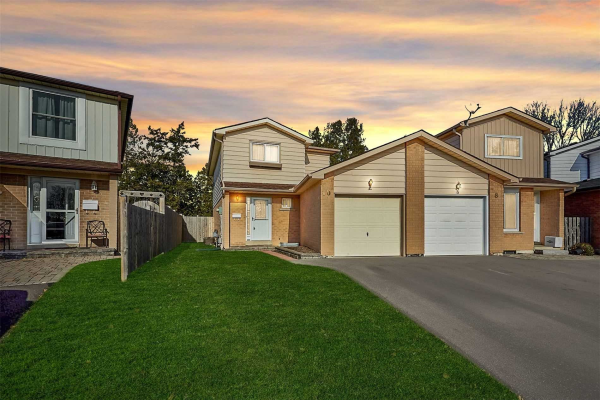 10 Hailey Crt, Clarington