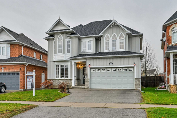 137 Brookhouse Dr, Clarington