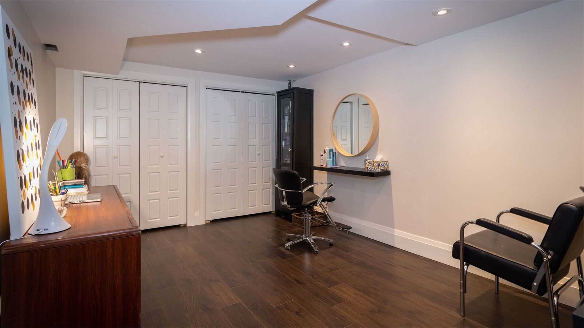 181 Ridgewood Rd