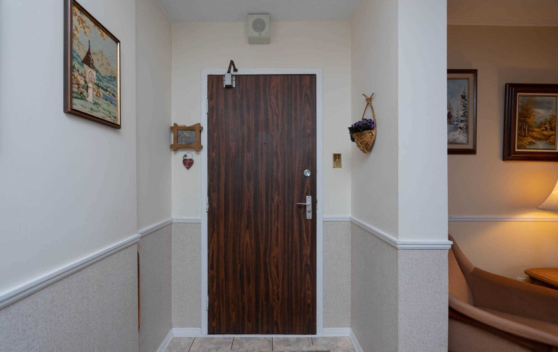 Listing E5057945 - Large Photo # 4
