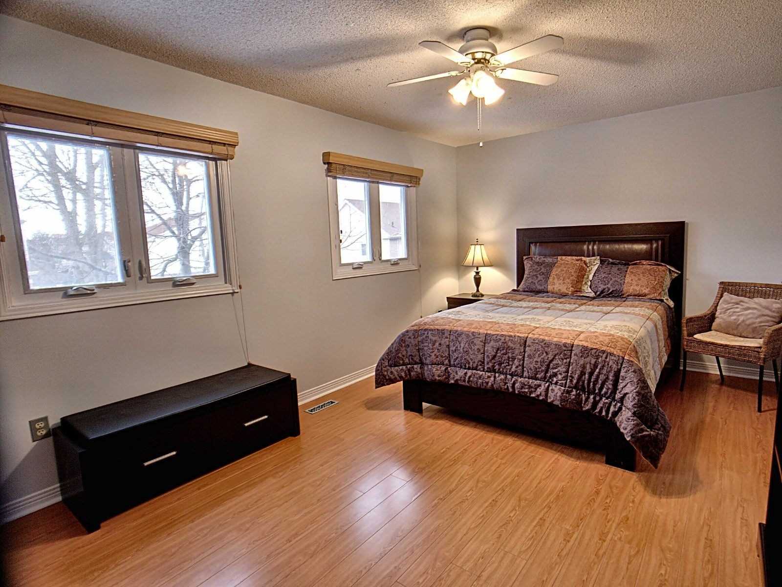 1010 Rowntree Cres