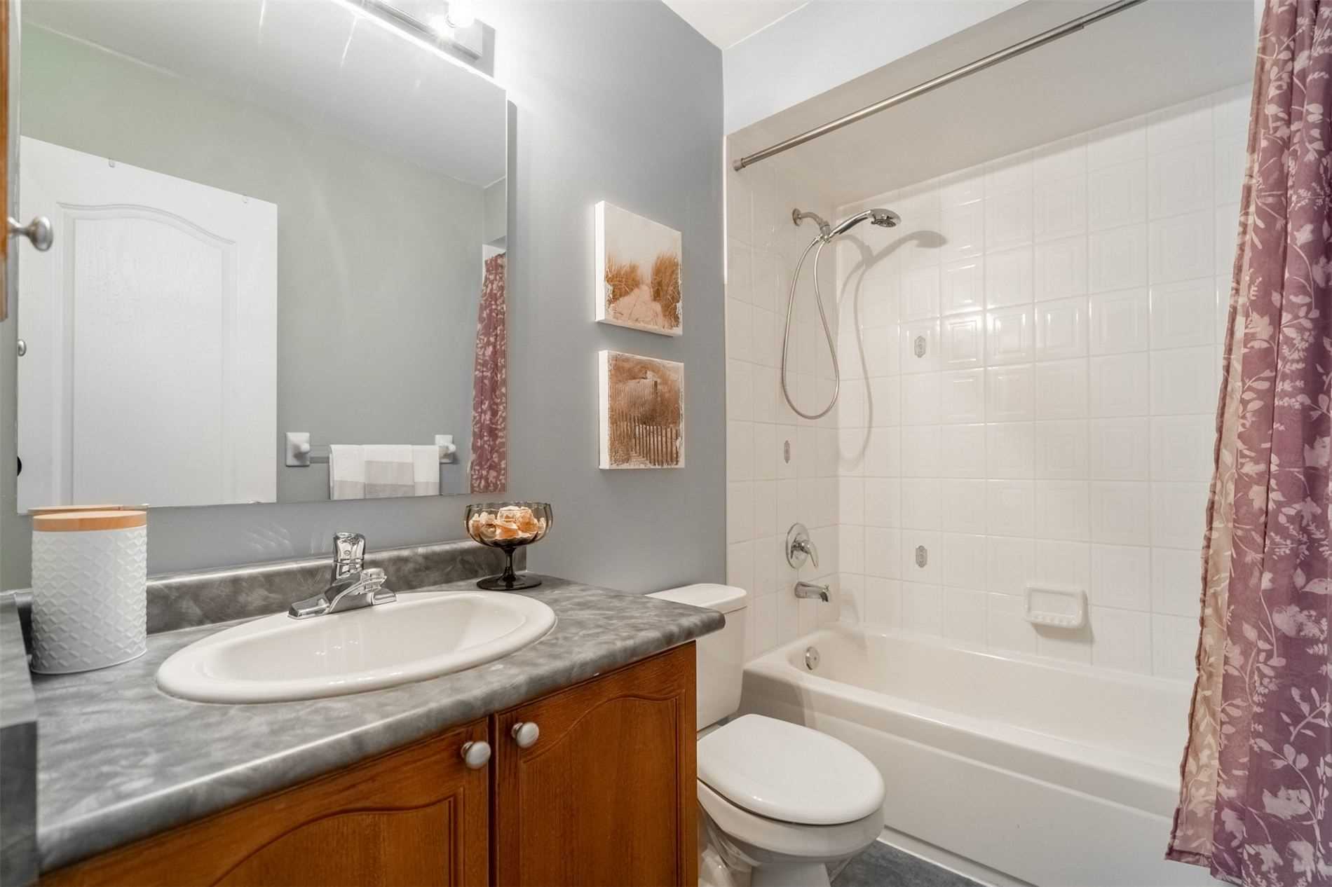 67 Charest Pl