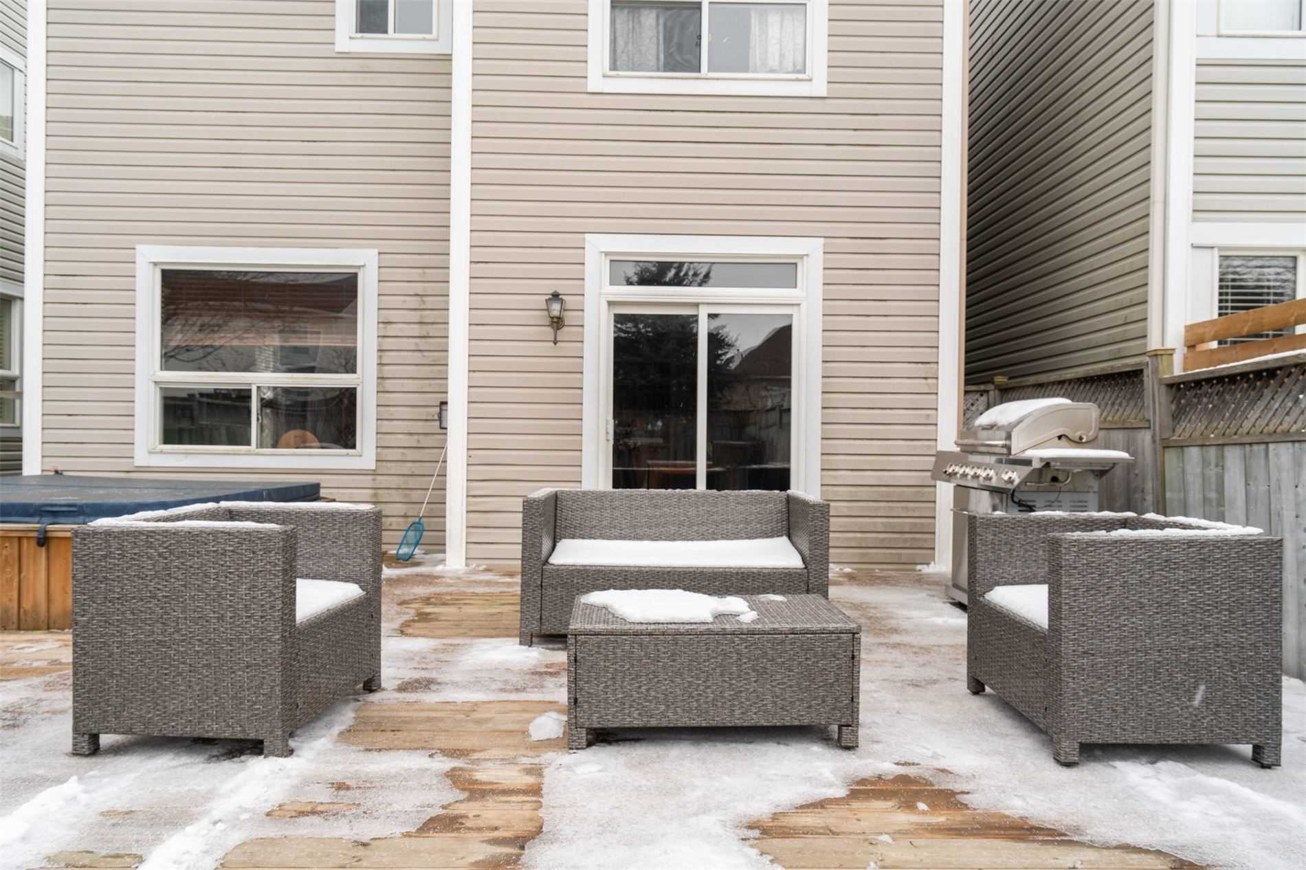 67 Charest Pl