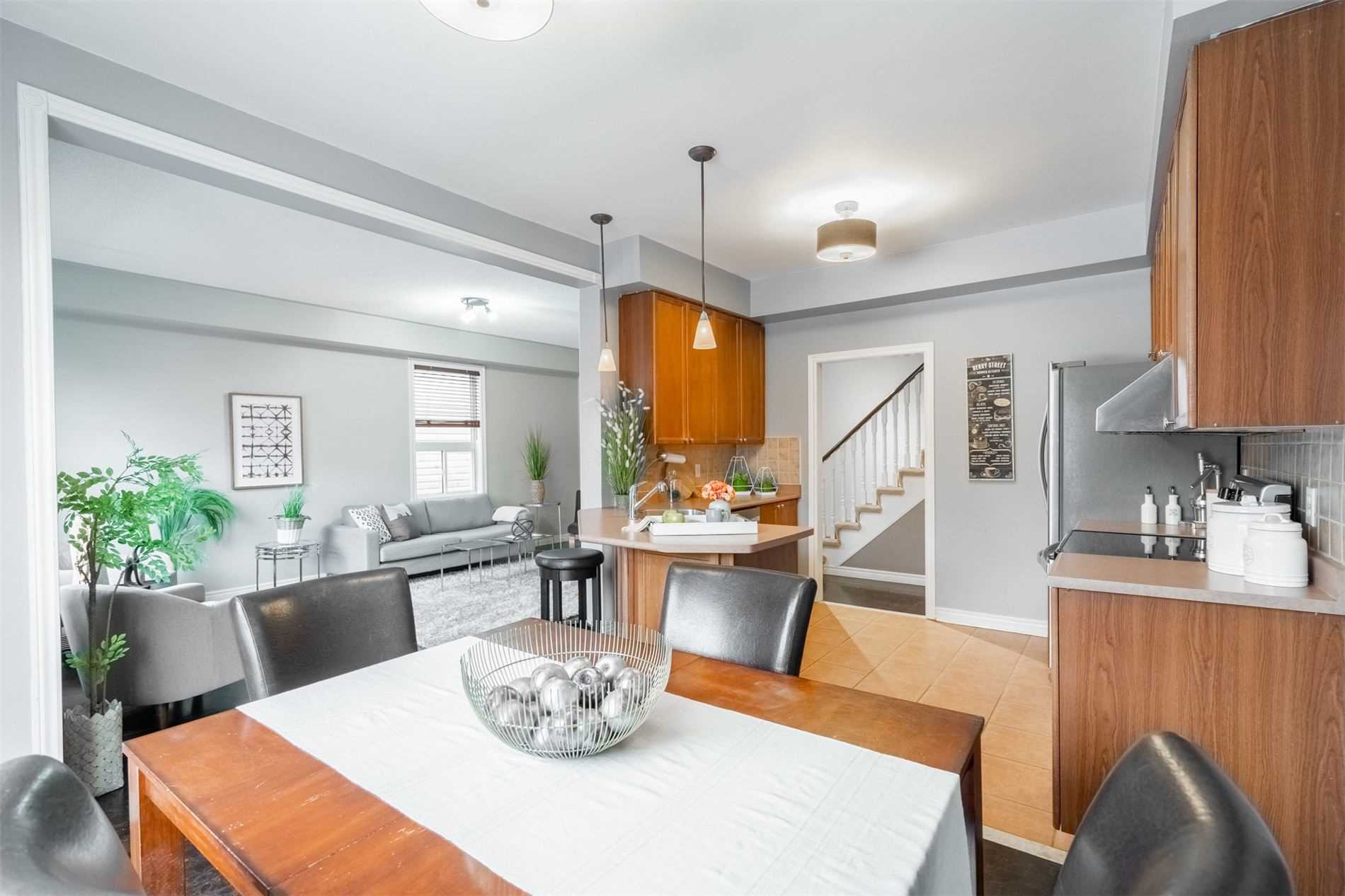 67 Charest Pl