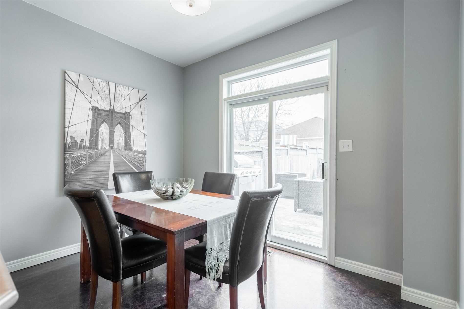 67 Charest Pl