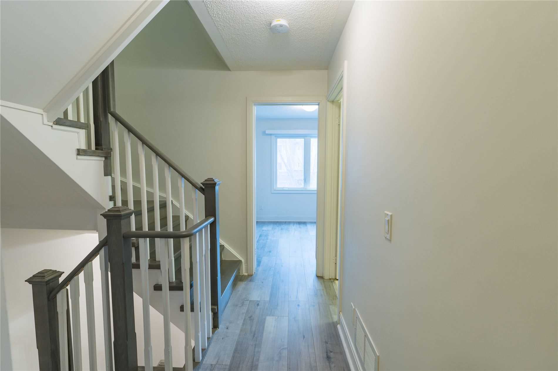 295 Village Green Sq, #60