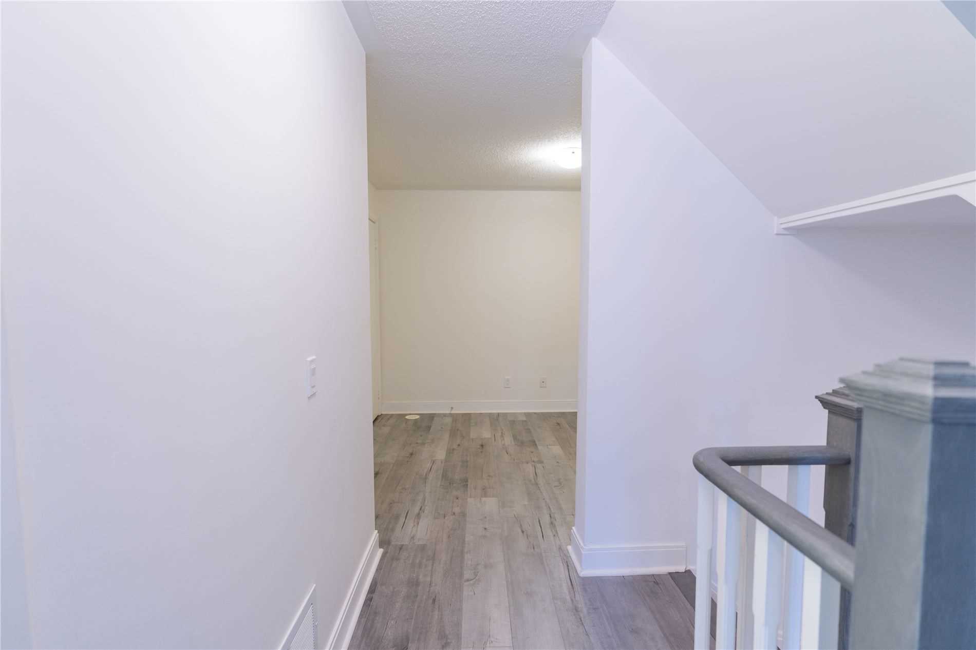 295 Village Green Sq, #60
