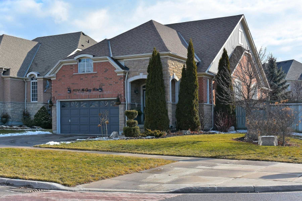 1020 Mcquay Blvd, Whitby