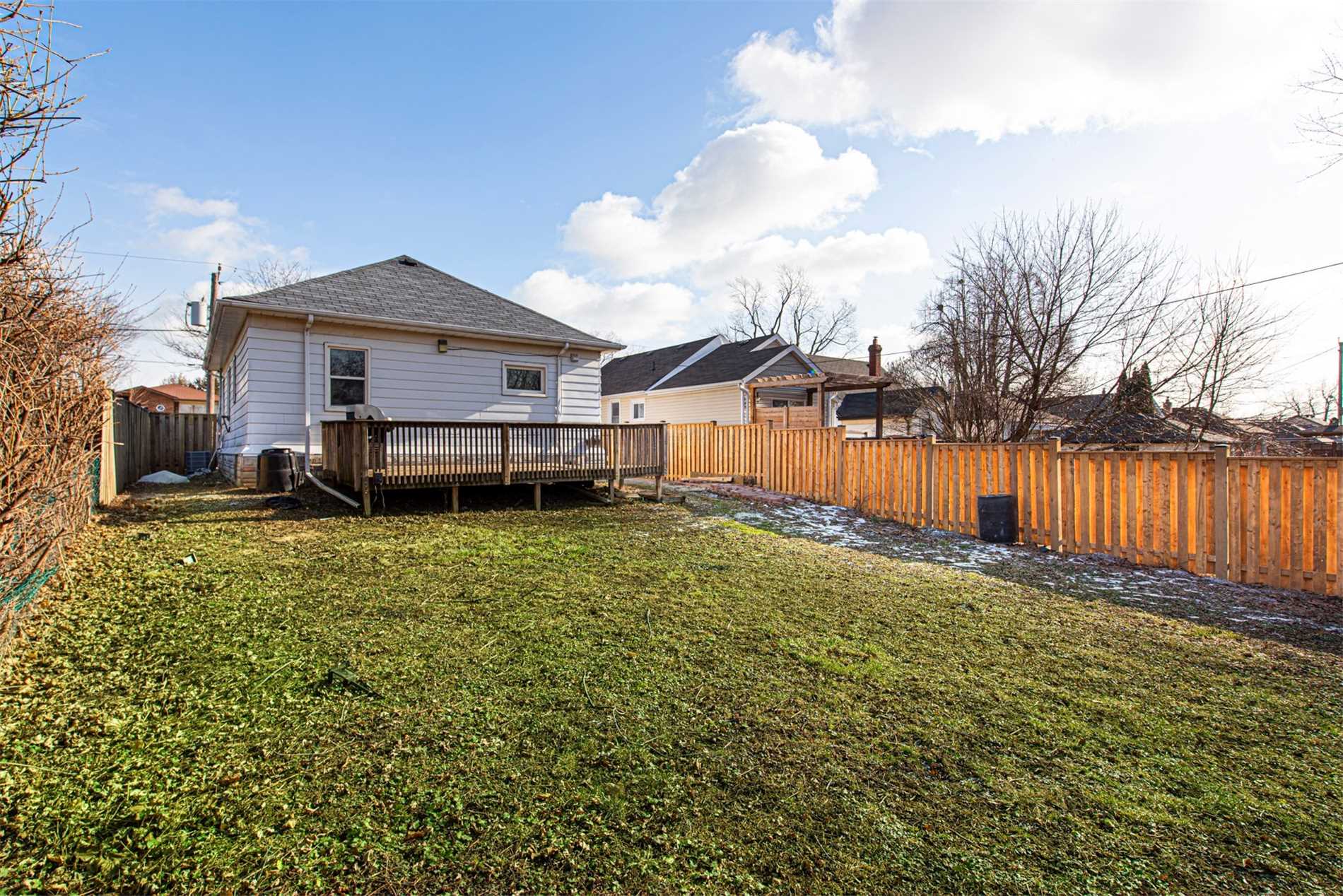92 Sandown Ave