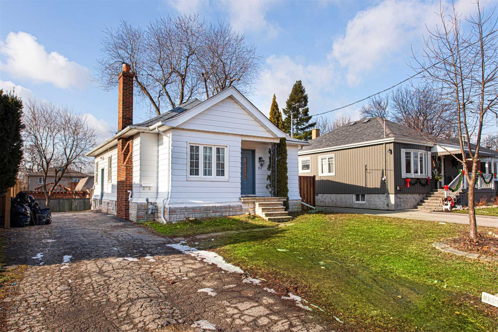 92 Sandown Ave