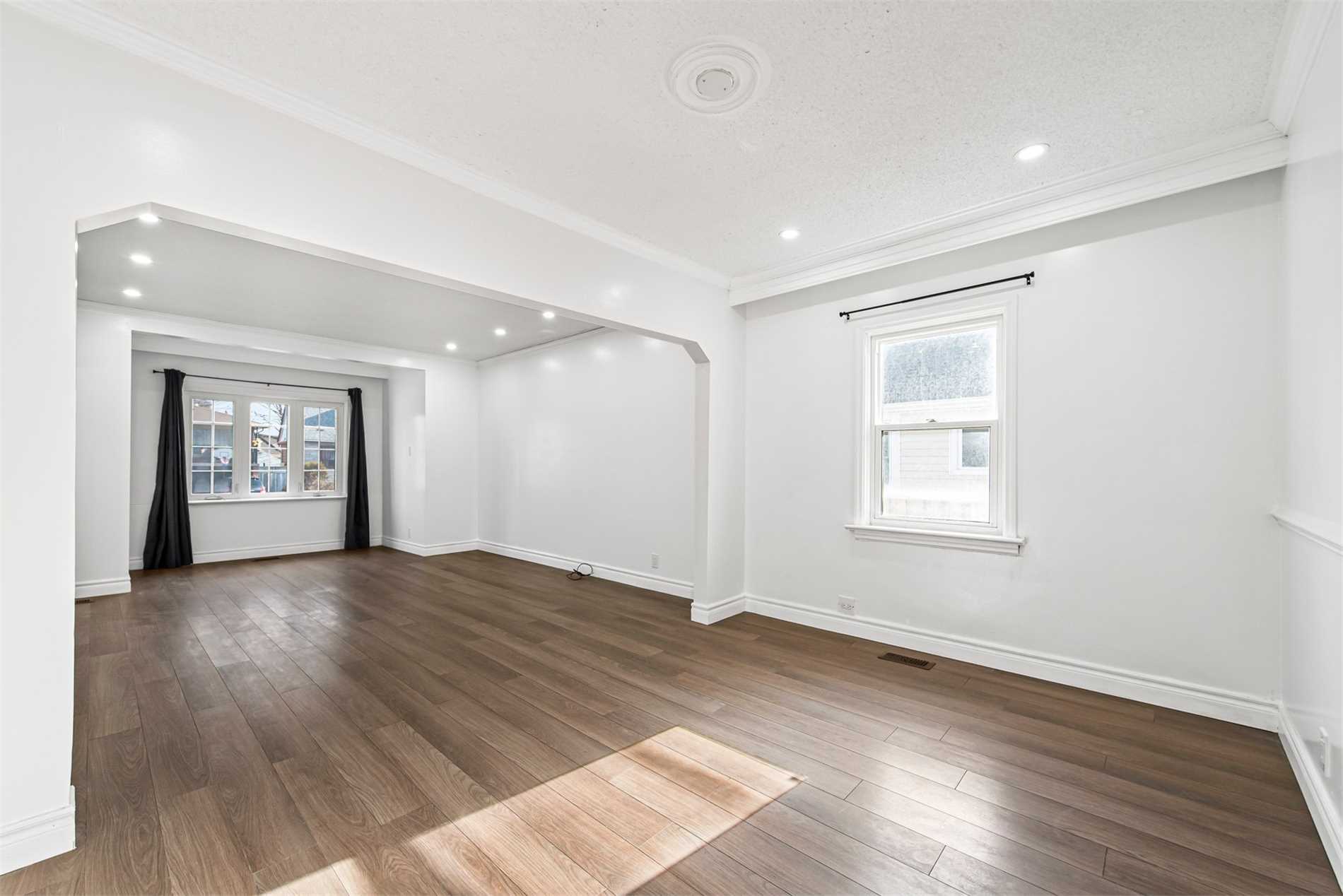 92 Sandown Ave