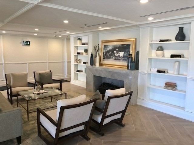 21 Brookhouse Dr, #221