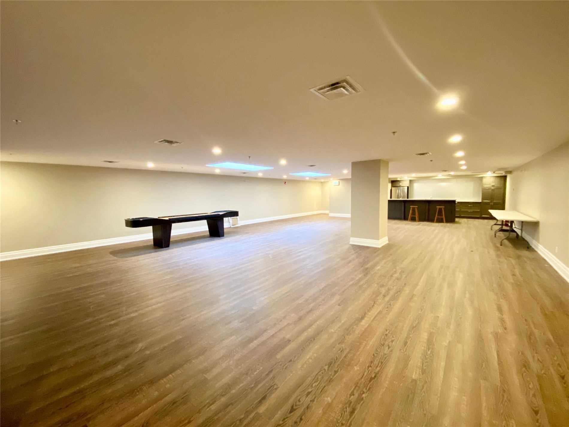 21 Brookhouse Dr, #221