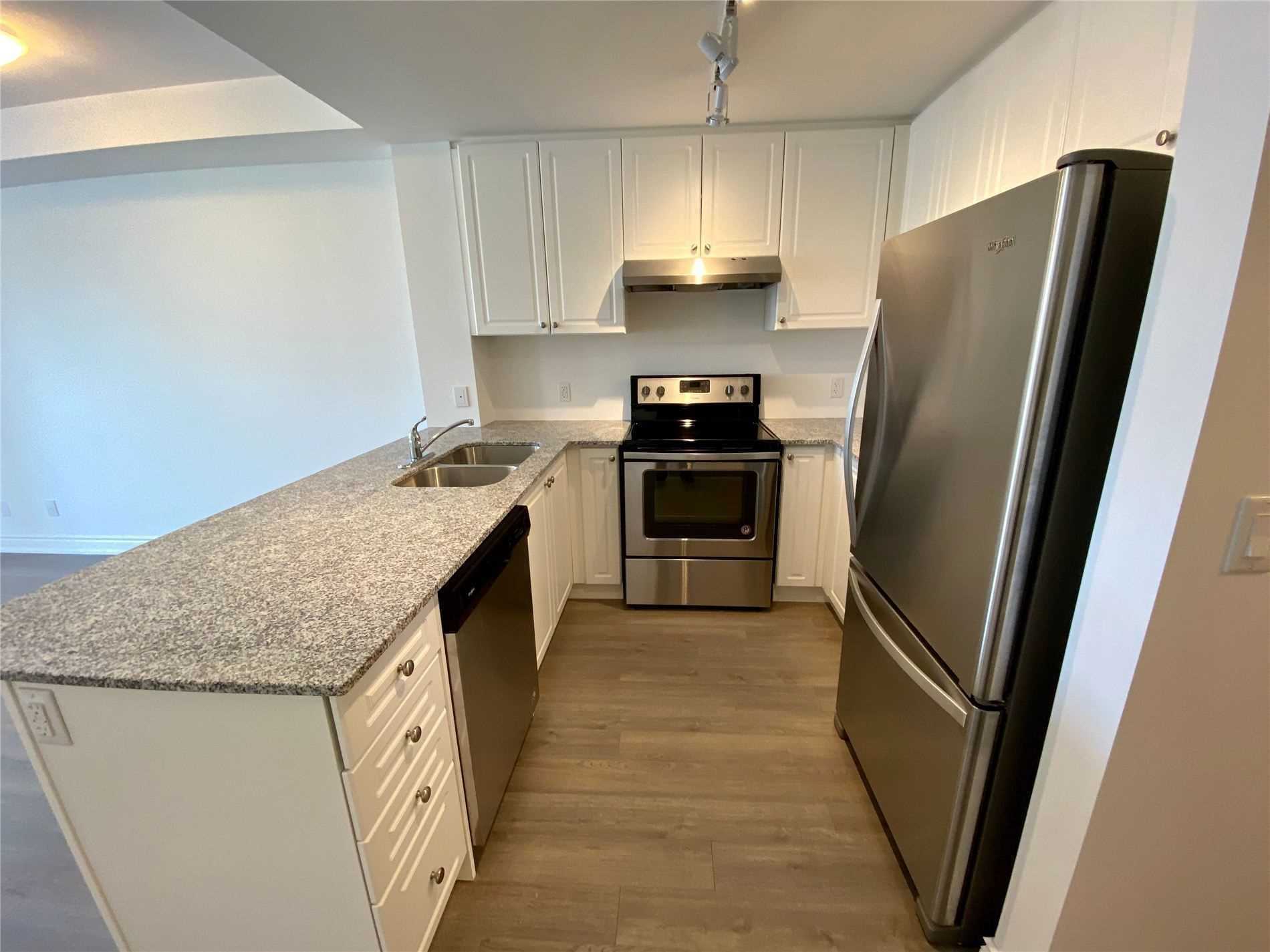 21 Brookhouse Dr, #221