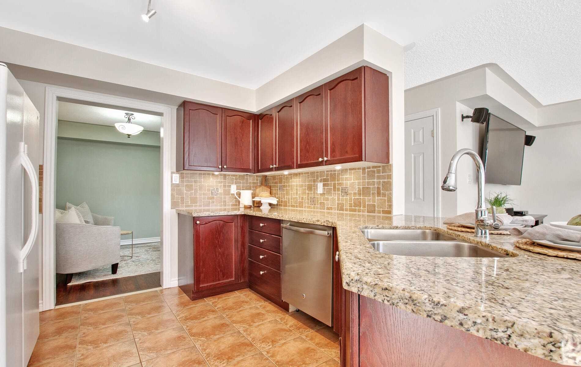 Listing E5100080 - Large Photo # 17