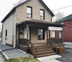 11 Hall St