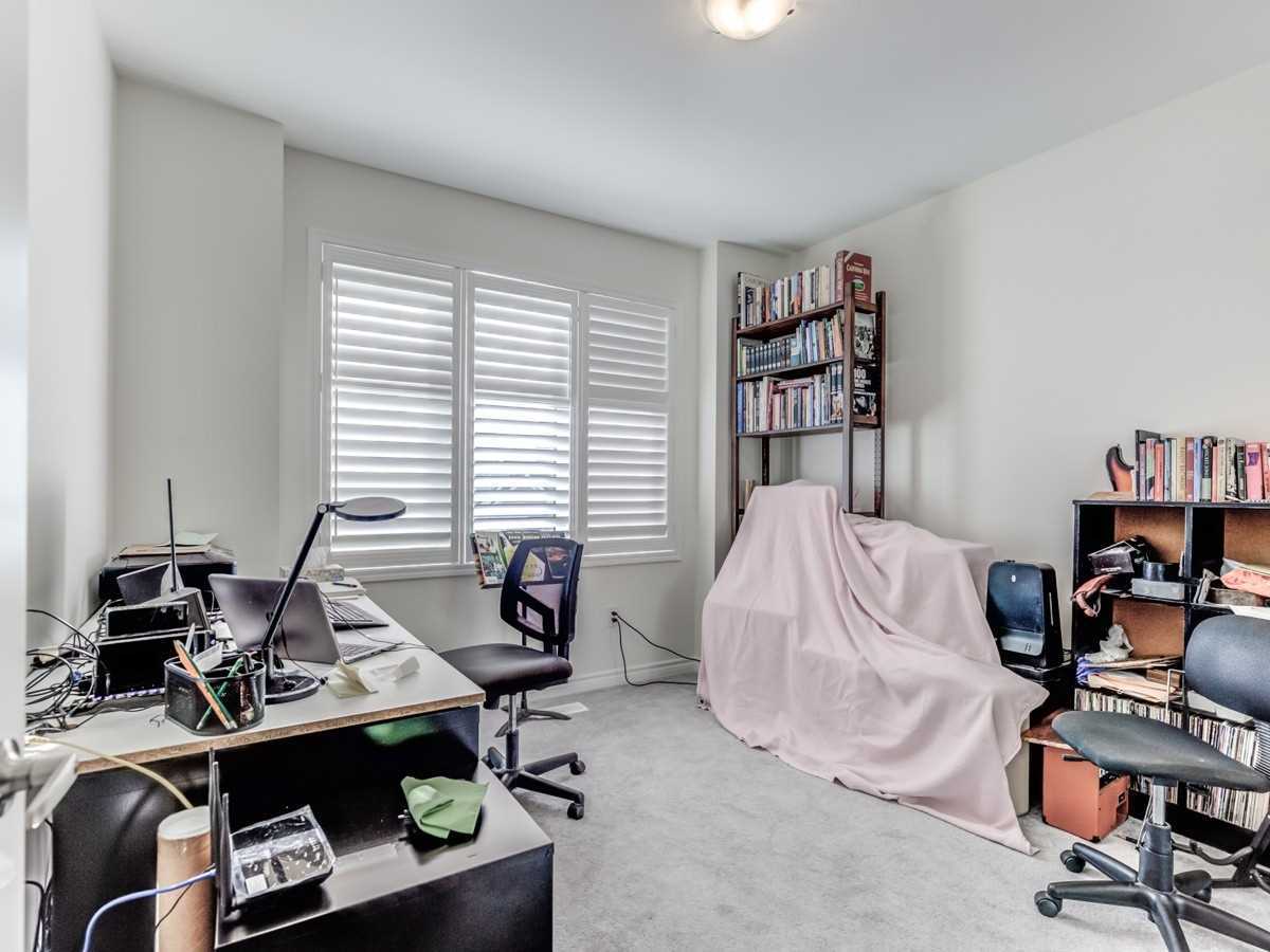 12 Kilmarnock Cres