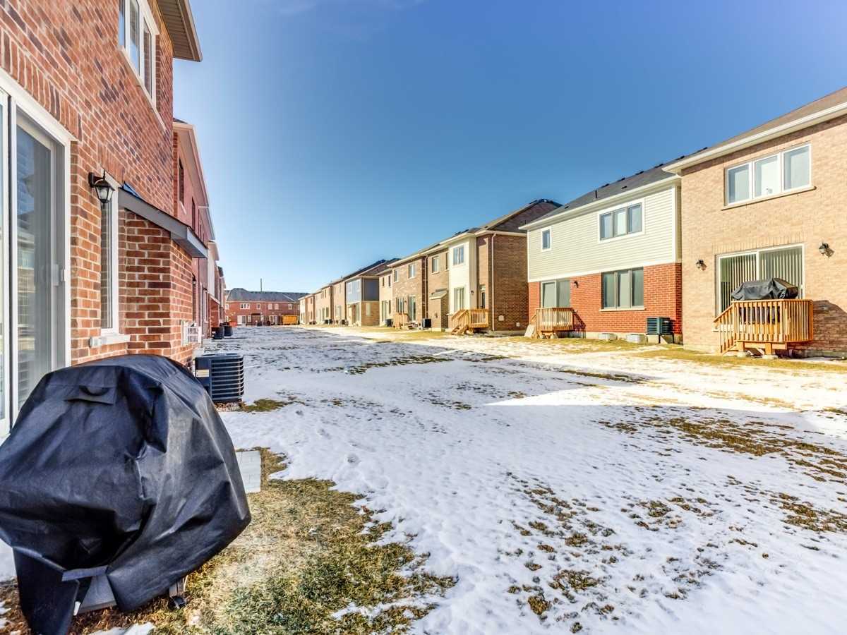 12 Kilmarnock Cres