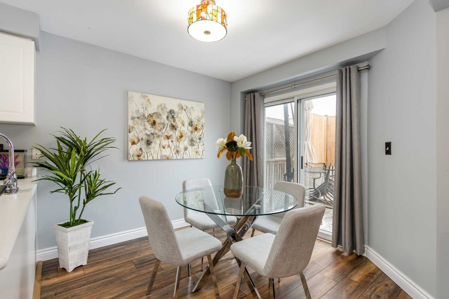 98 Wilkins Cres