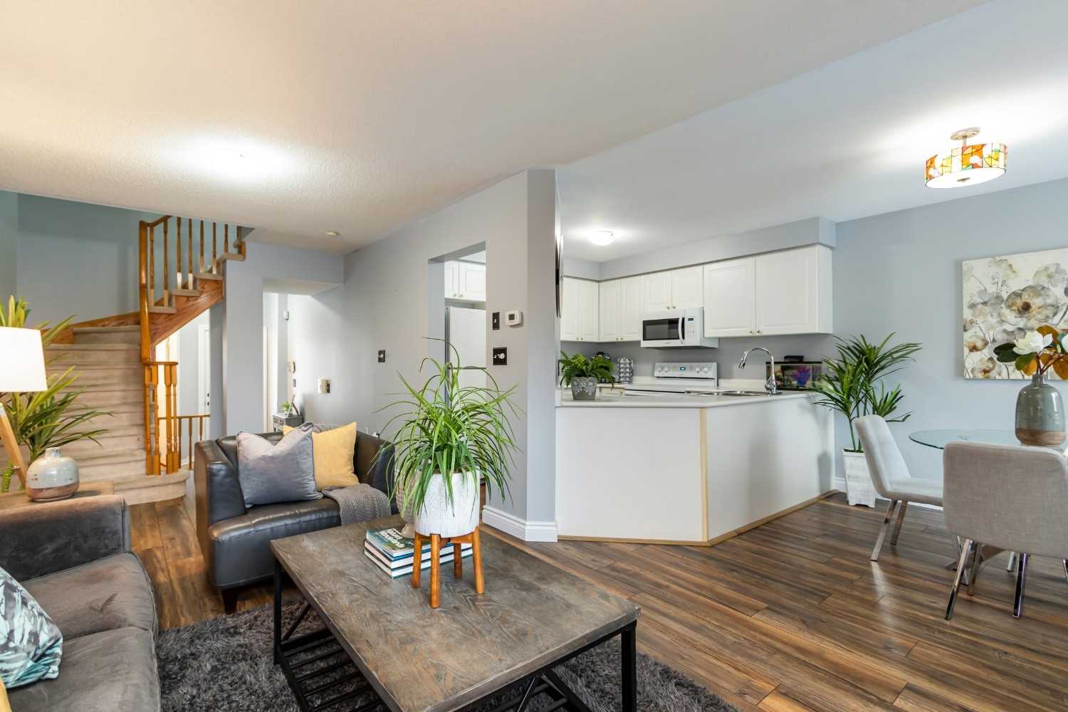 98 Wilkins Cres