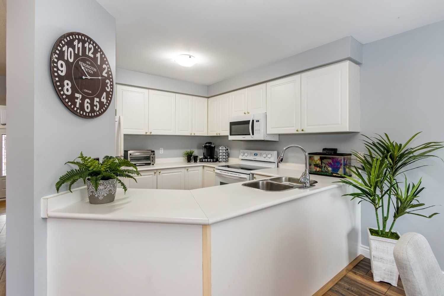 98 Wilkins Cres