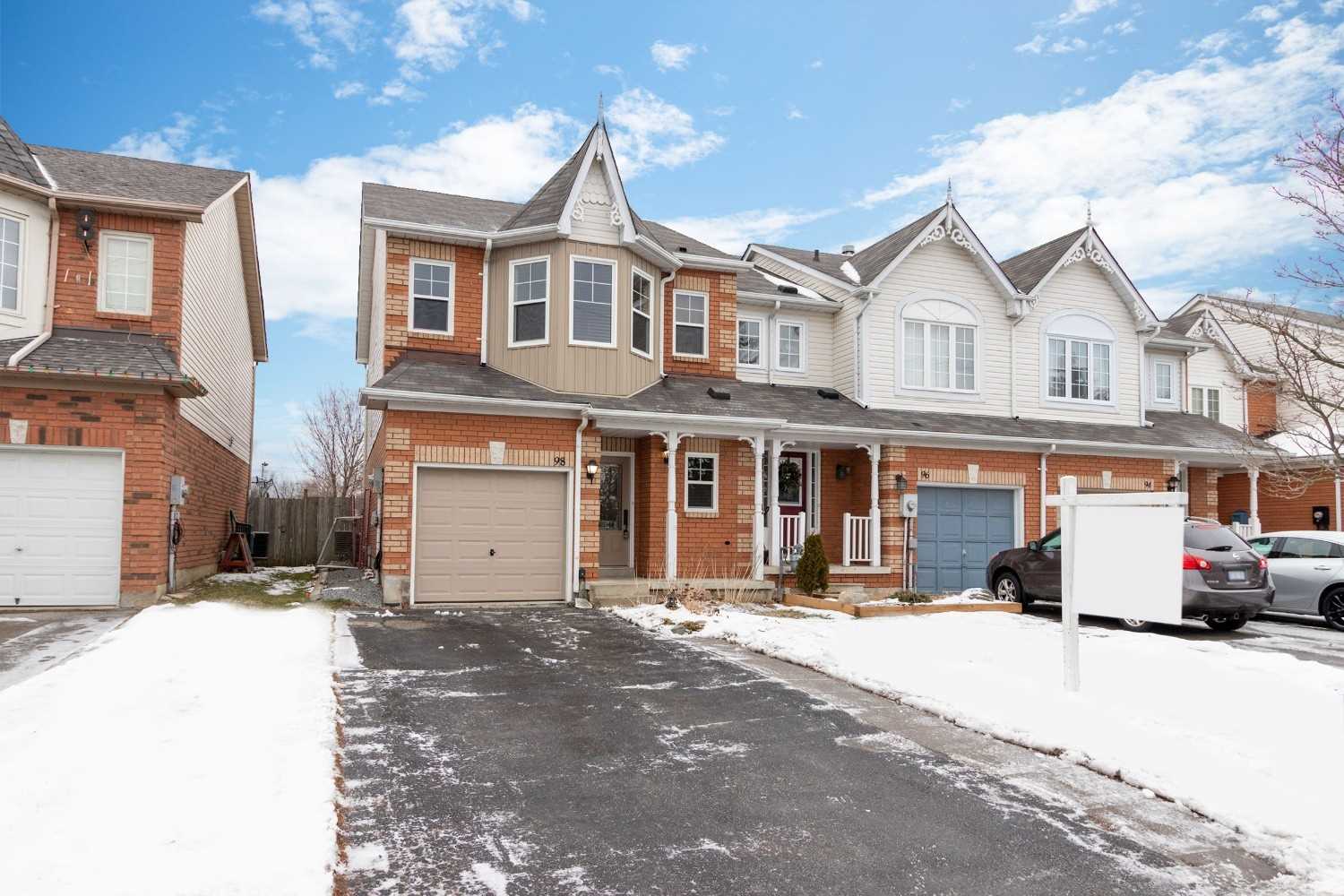 98 Wilkins Cres