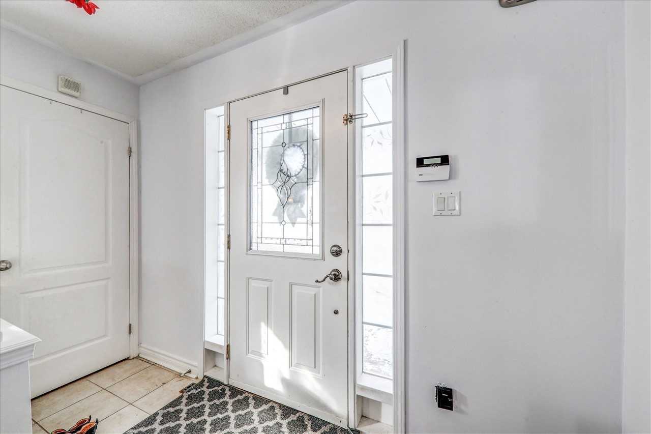 5 Carveth Cres