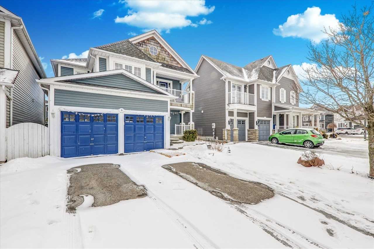 5 Carveth Cres