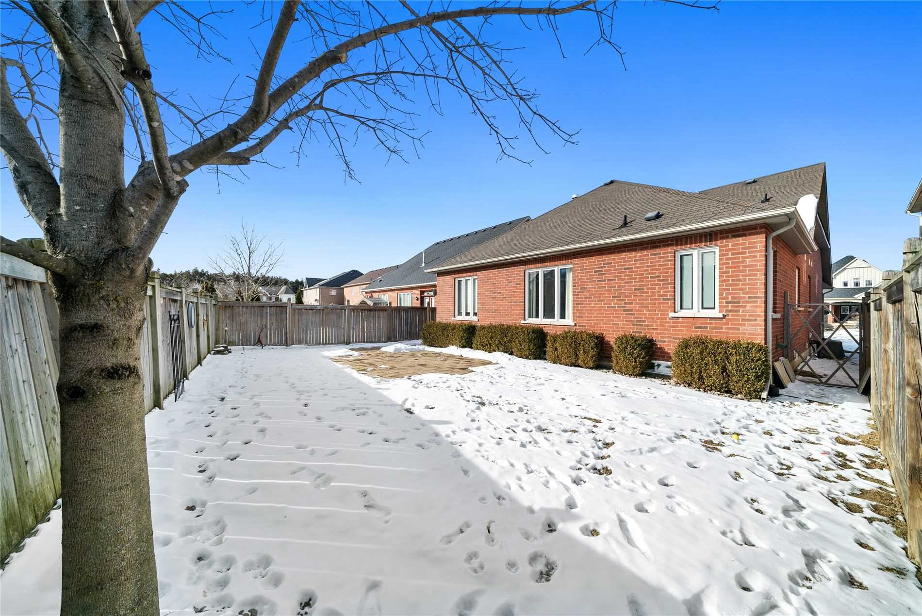 1365 Maddock Dr