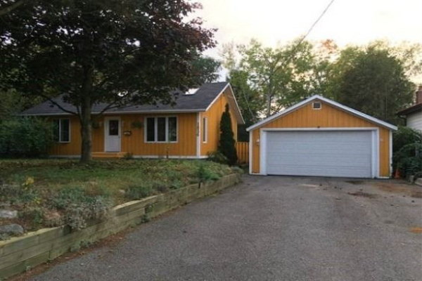 1856 Glendale Dr, Pickering