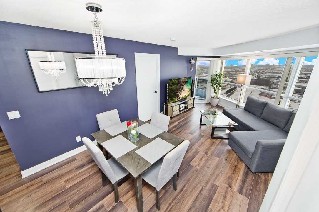 125 Village Green Sq, #2404