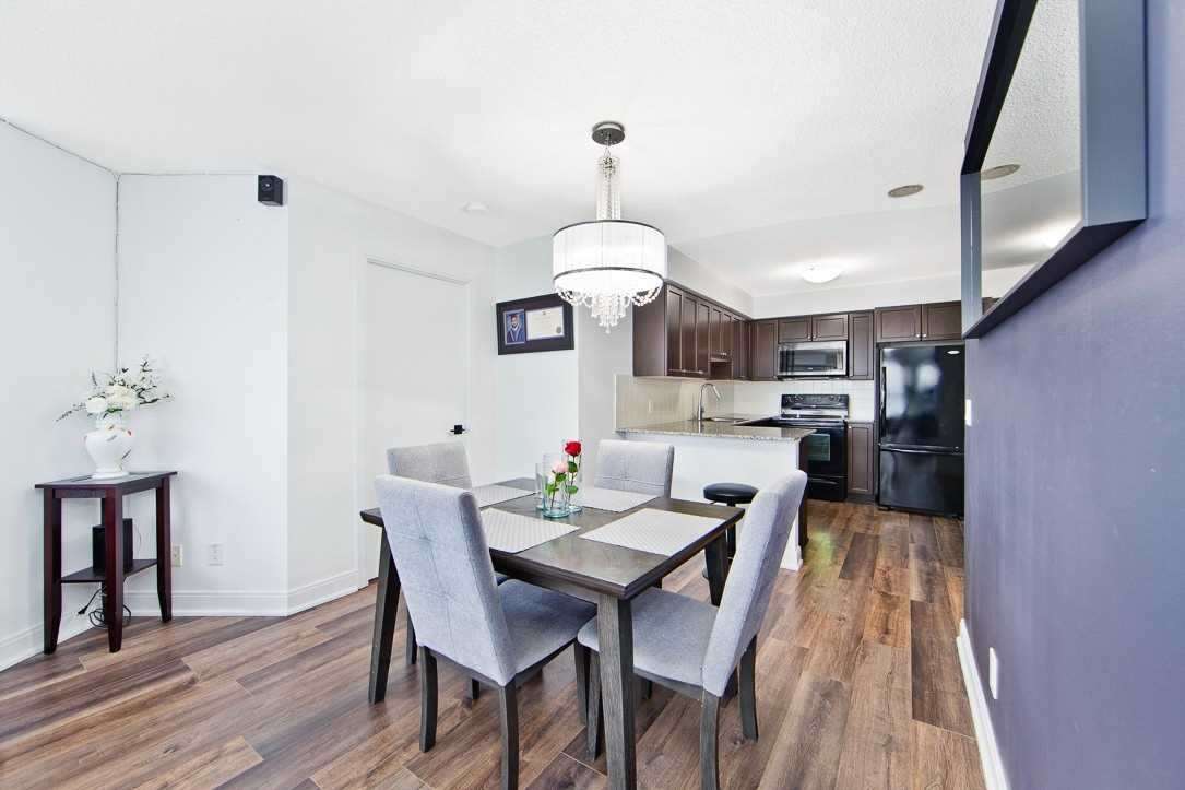 125 Village Green Sq, #2404