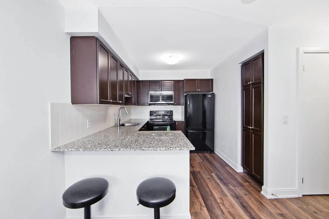 125 Village Green Sq, #2404