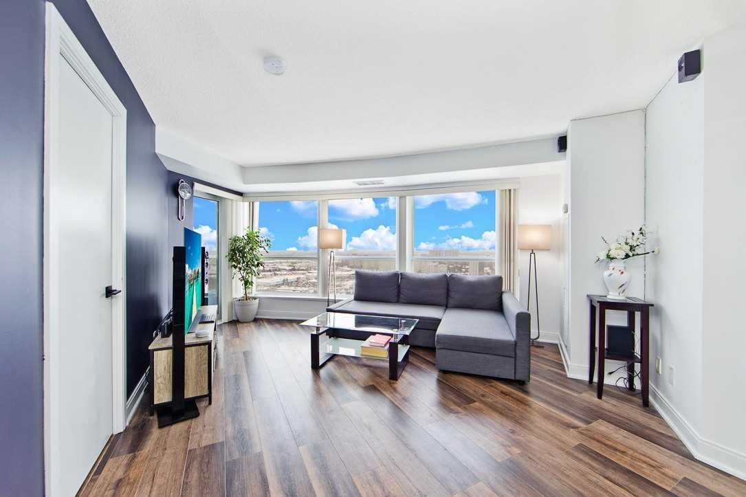 125 Village Green Sq, #2404