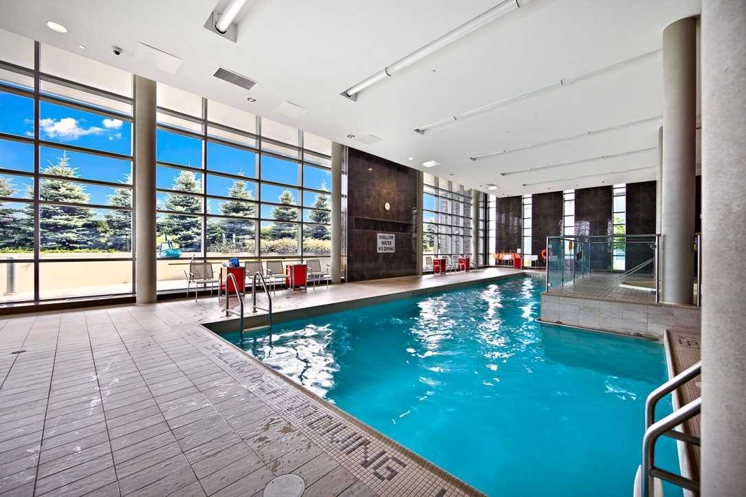 125 Village Green Sq, #2404