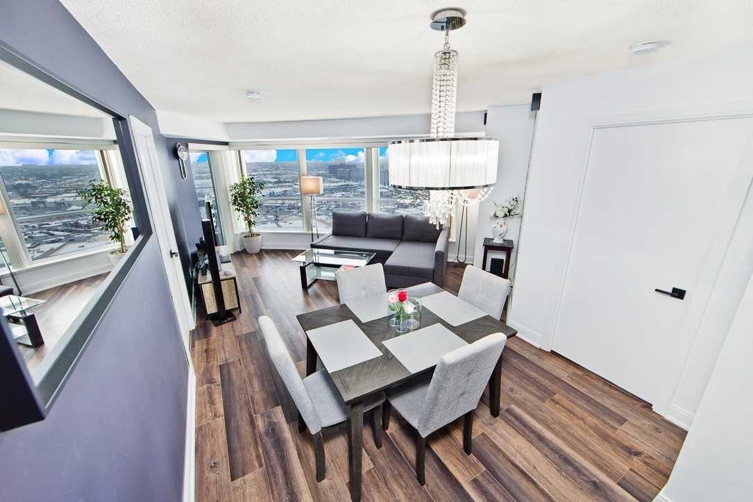 125 Village Green Sq, #2404