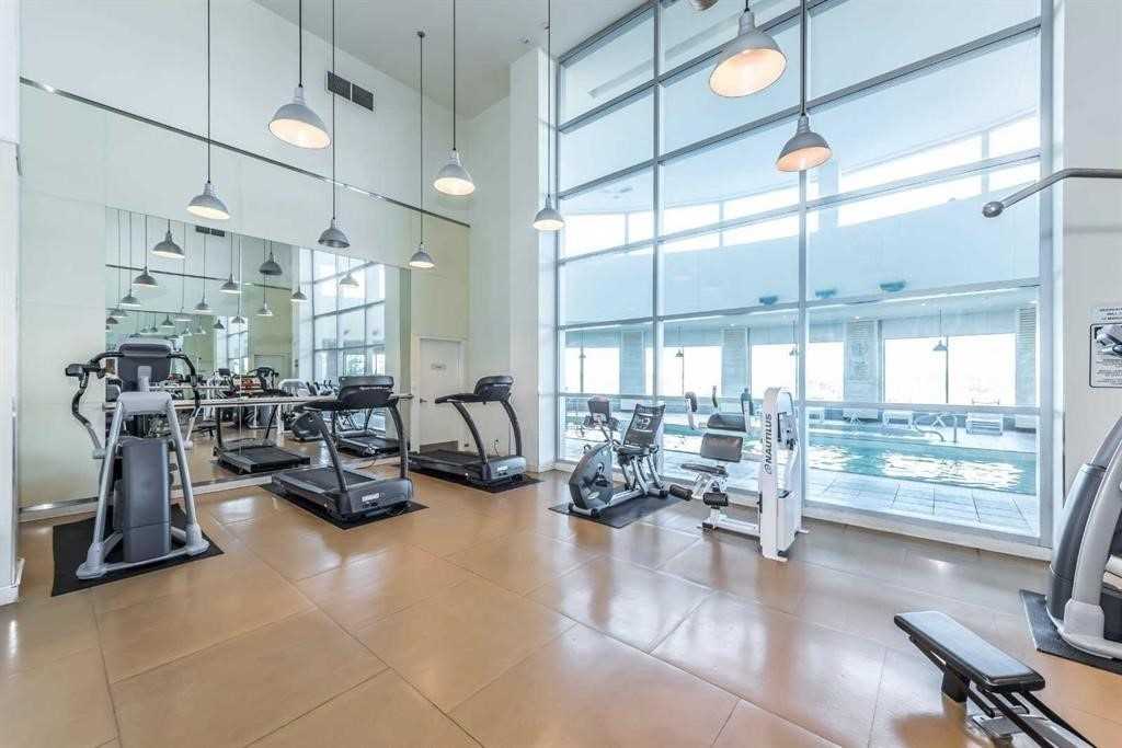 36 Lee Centre Dr, #2708
