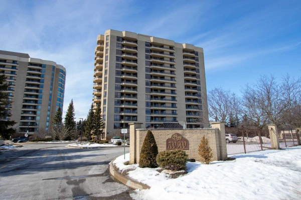 900 Wilson Rd, Oshawa