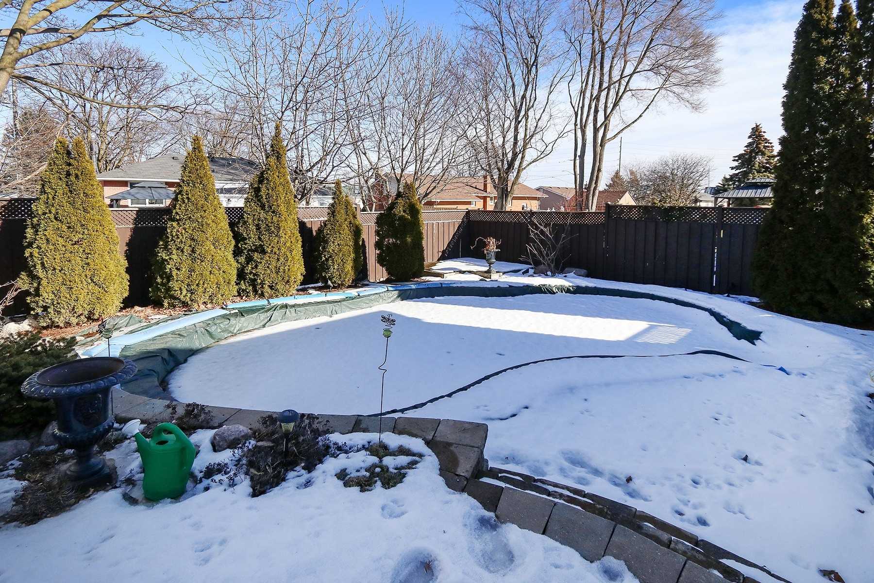47 Kimberly Dr