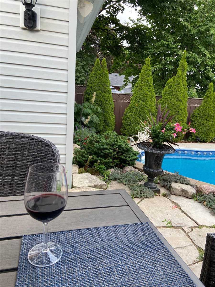 47 Kimberly Dr