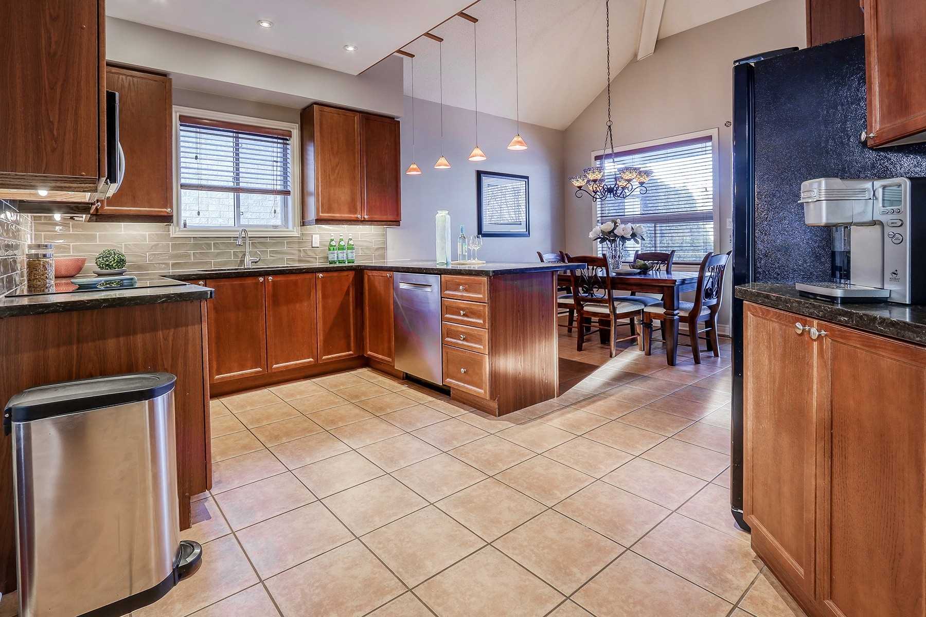 47 Kimberly Dr