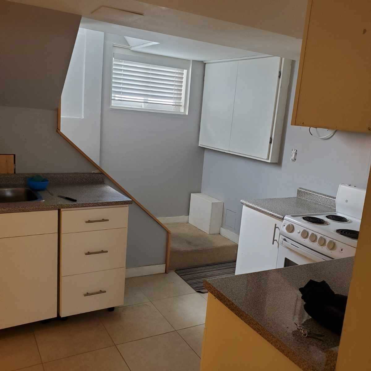 68 Sunnypoint Cres