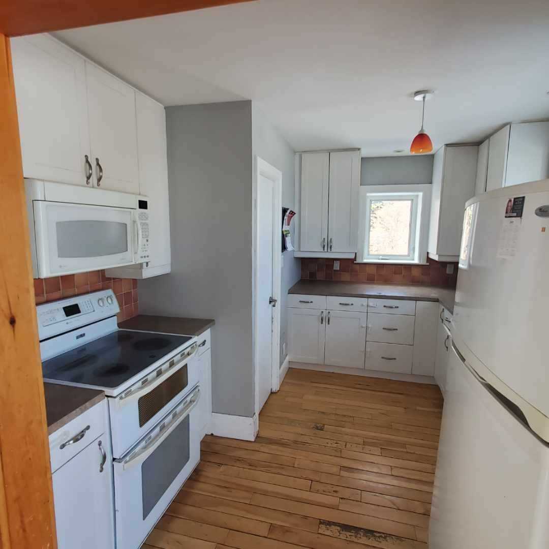 68 Sunnypoint Cres