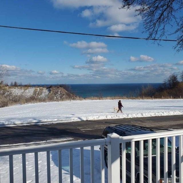 68 Sunnypoint Cres
