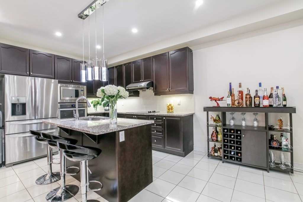 102 Braebrook Dr